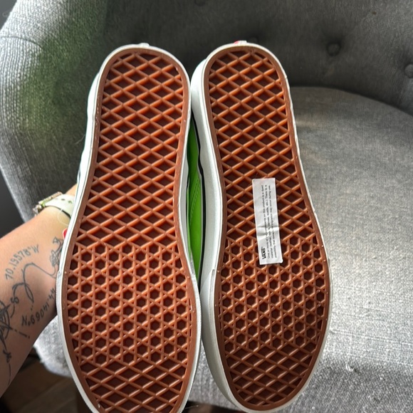Vans Green Slip-On Loafers with Elastic Panels - Picture 4 of 4